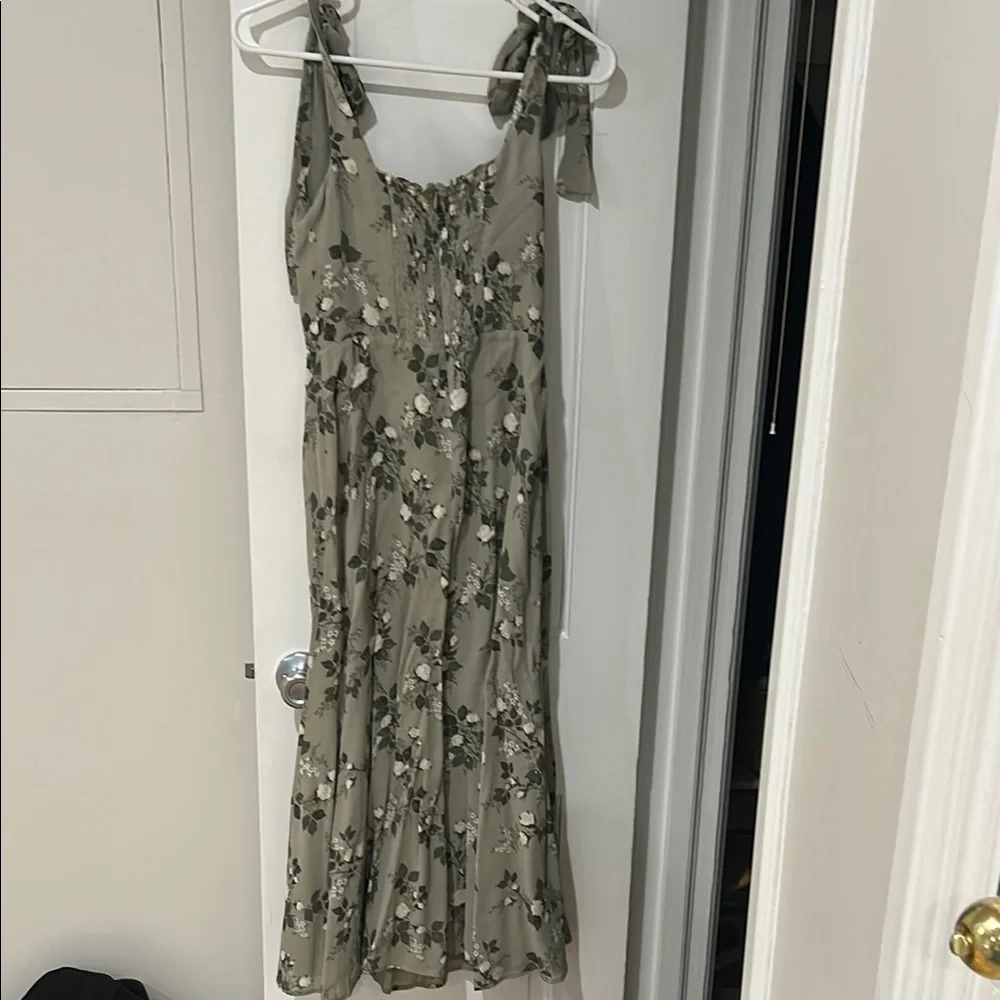 Reformation Floral Green Dress 4 - Picture 4 of 5